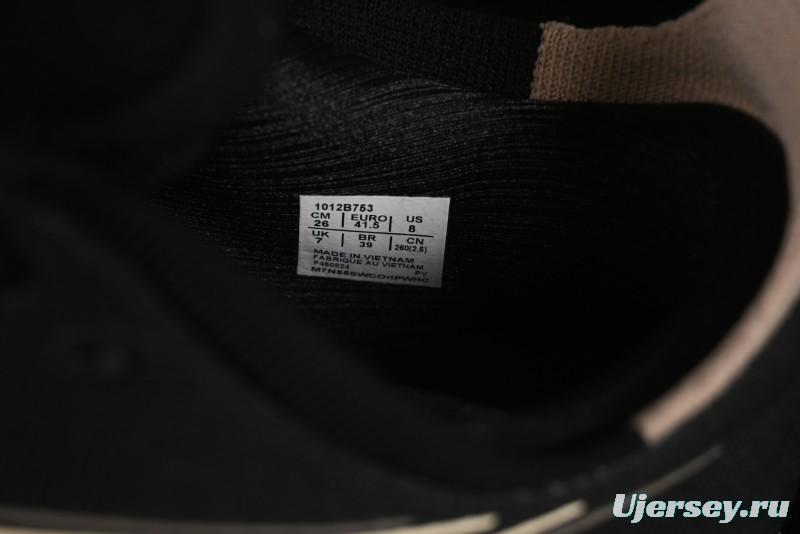 Asics Gel-Nimbus 27 Retro Breathable Casual Shoes with Cushioning for Men - 1012B753-003