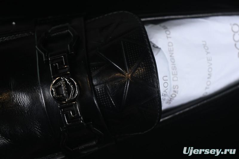 ECCO London Collection Slip-On Business Men's Leather Shoes with Wide Toe Box and Cushioned Sole - 61160801001