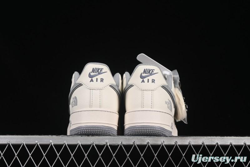 Nike Air Force 1 '07 Low The North Face x CDG Light Grey Swoosh Casual Sneakers - HH7518-052