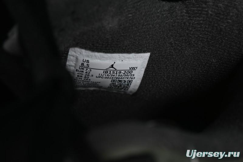 Nike Undefeated x Air Jordan 4 OG Sneakers in Olive Green Suede with Orange and Black Accents - IB1519-200