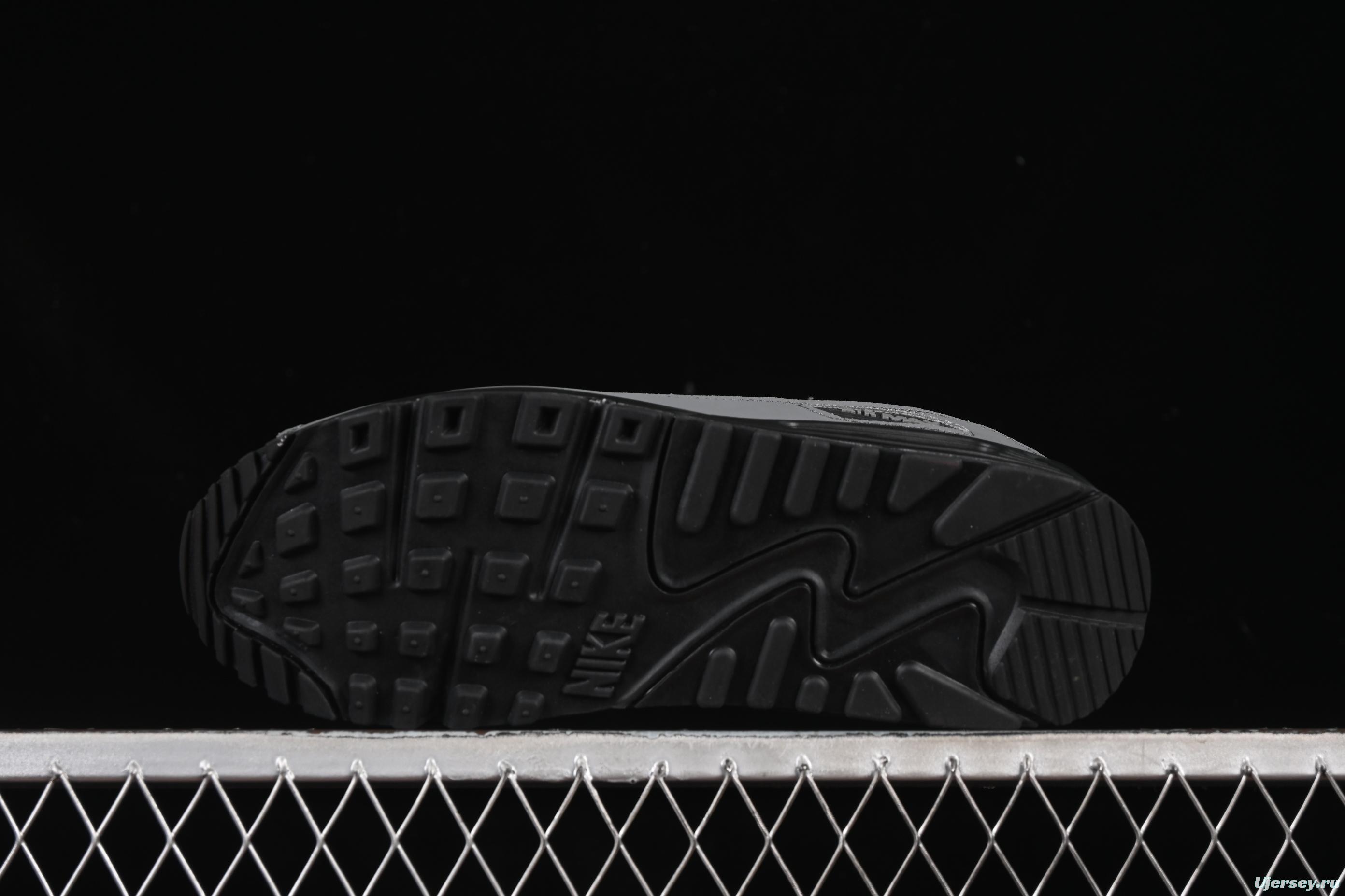 Nike Air Max 90 Retro Running Shoes with Visible Air Cushion - FN7810-001