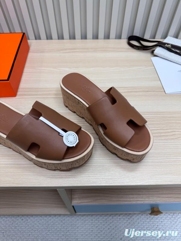 2025 Women Hermès Brown Leather Slippers KFY00280