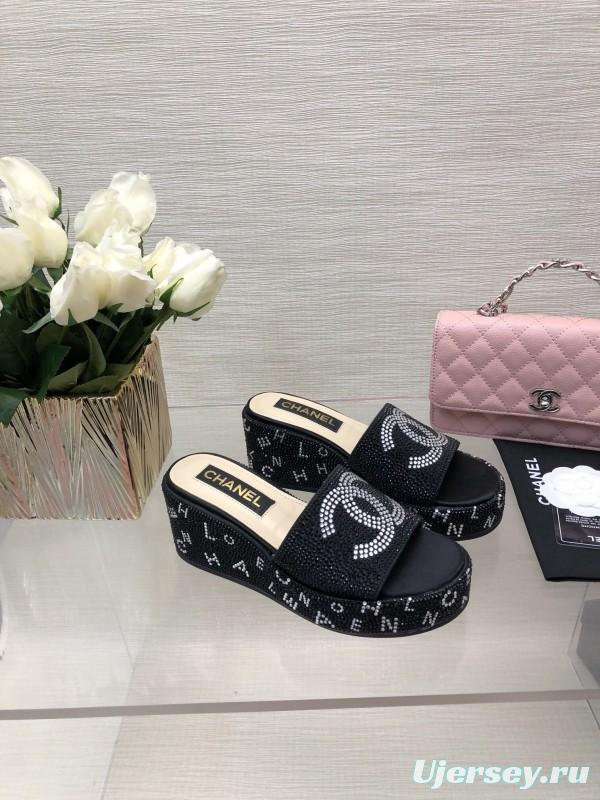 2025 Women Chanel Black Fabric Rhinestone Slippers LY00320