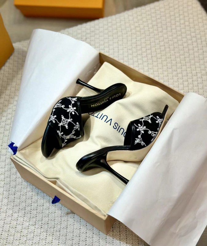 2025 Women Louis Vuitton Black White Embroidered Leather High Heel LY00250