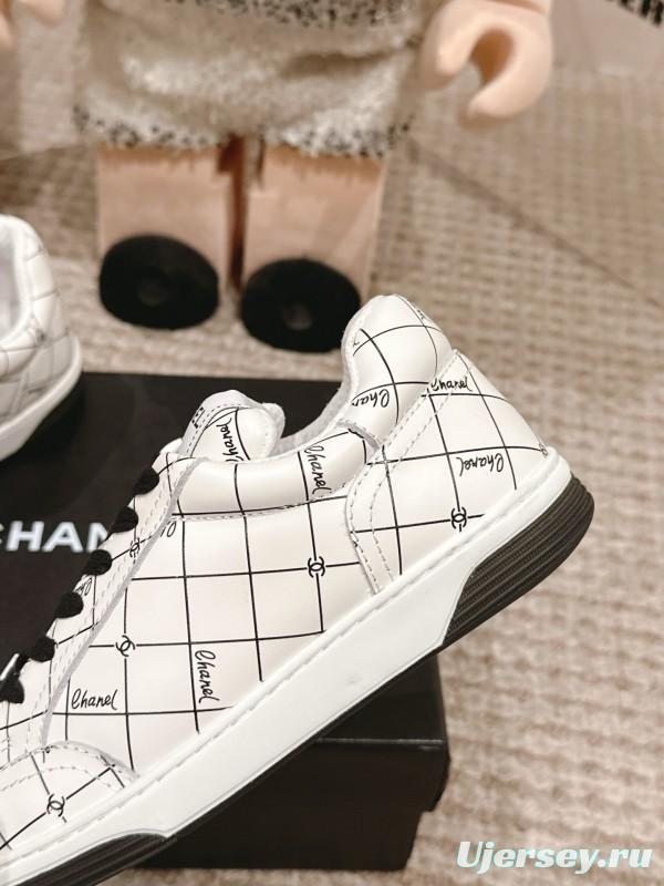 2025 Women Chanel White Black Leather Sneakers
