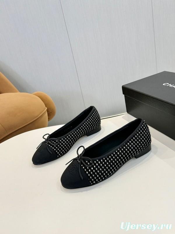 2025 Women Chanel Black White Wool Leather Ballet Flat LY00250