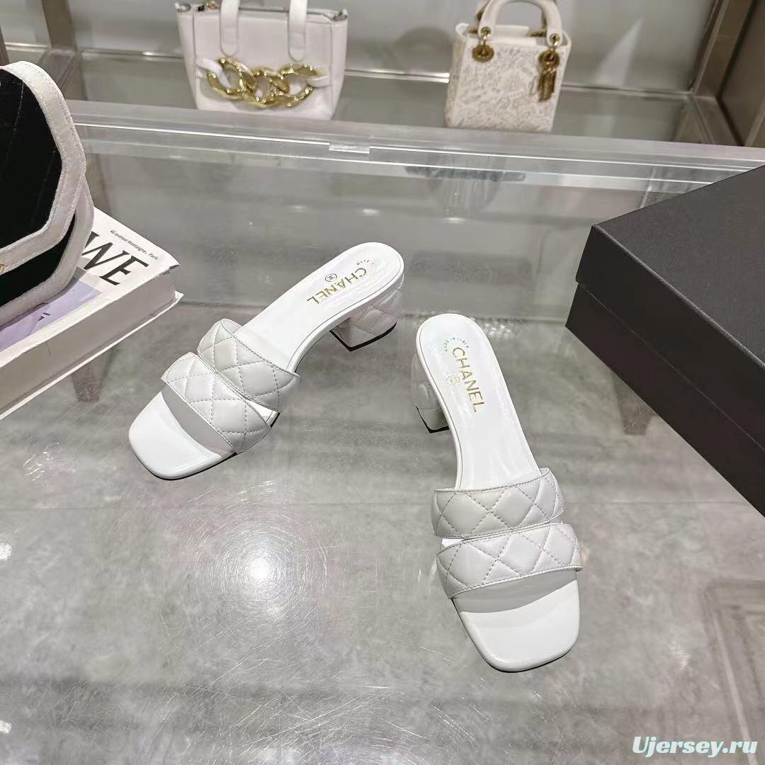 2025 Women Chanel White Leather Sandals LY00280