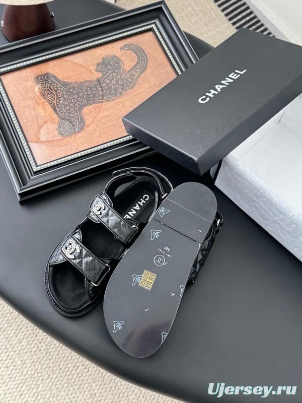2025 Women Chanel Black Patent Leather Sandals LY00320