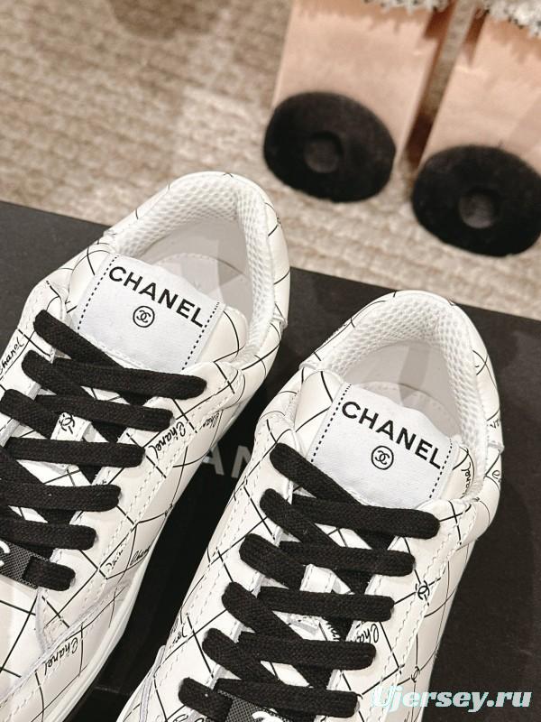 2025 Women Chanel White Black Leather Sneakers