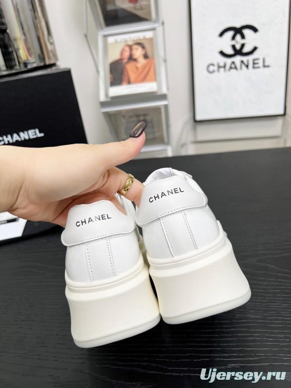 2025 Women Chanel White Beige Leather Suede Sneakers LY00290