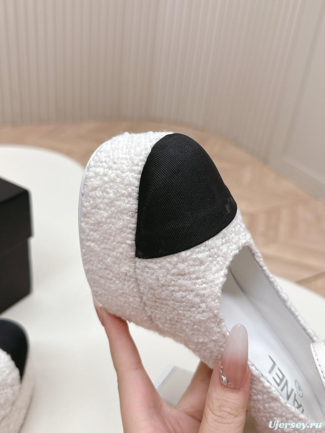 2025 Women Chanel White Black Tweed Platform High Heels