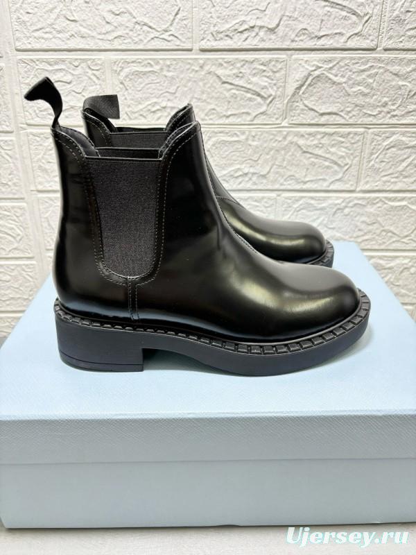 2024 Unisex Prada Black Patented Leather Imported Calfskin Chelsea Boots MJ00360