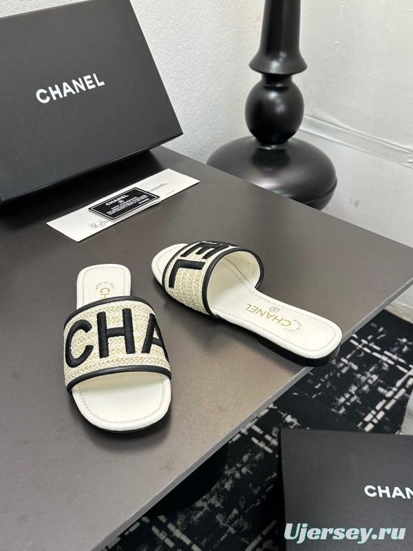2025 Women CHANEL White Black Canvas Slippers