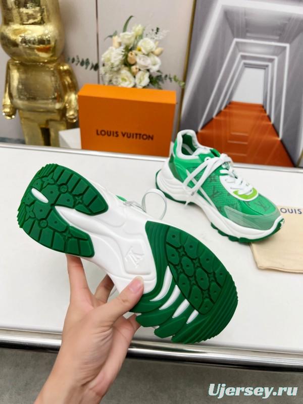 2025 Unisex Louis Vuitton Green White Leather Mesh Rubber Sneakers Monogram LY00340