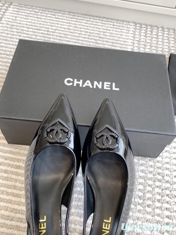 2025 Women Chanel Black Patent Leather Slingback Pumps Heart CC KFY00300