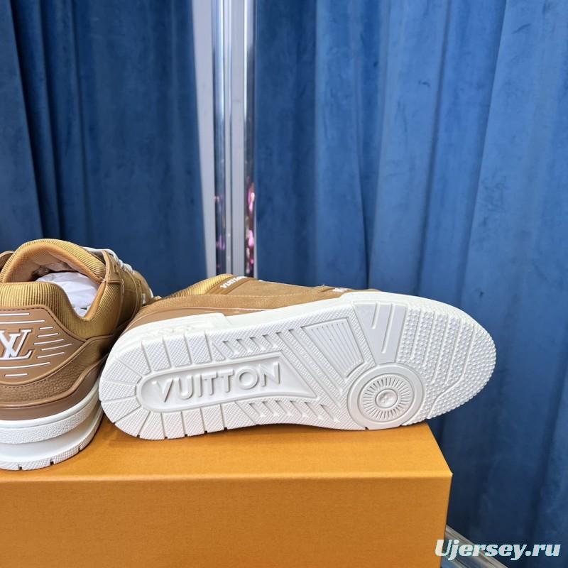 2025 Unisex Louis Vuitton Beige Suede Leather LV Trainer