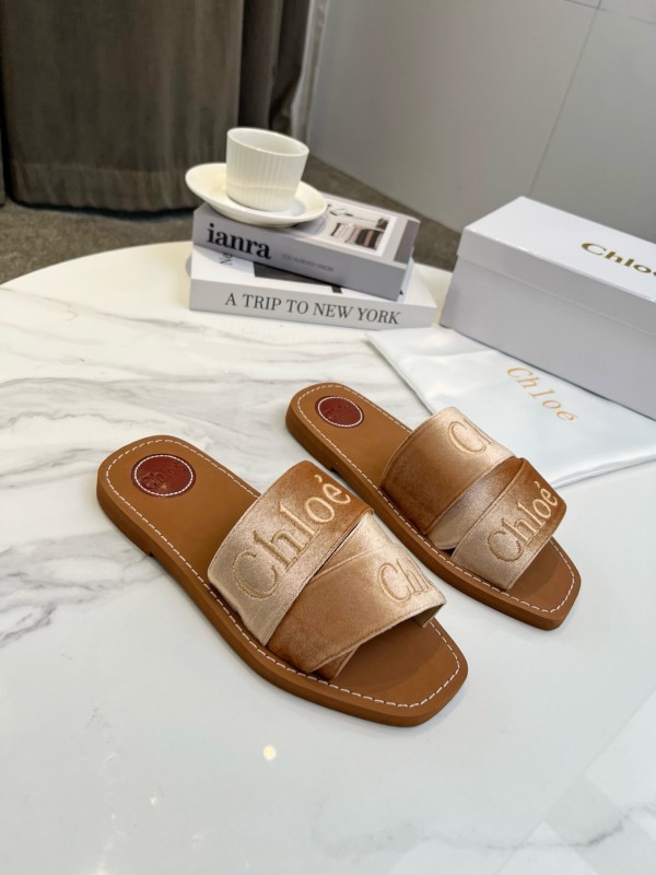 2025 Women Chloé Brown Leather Slippers LY00200