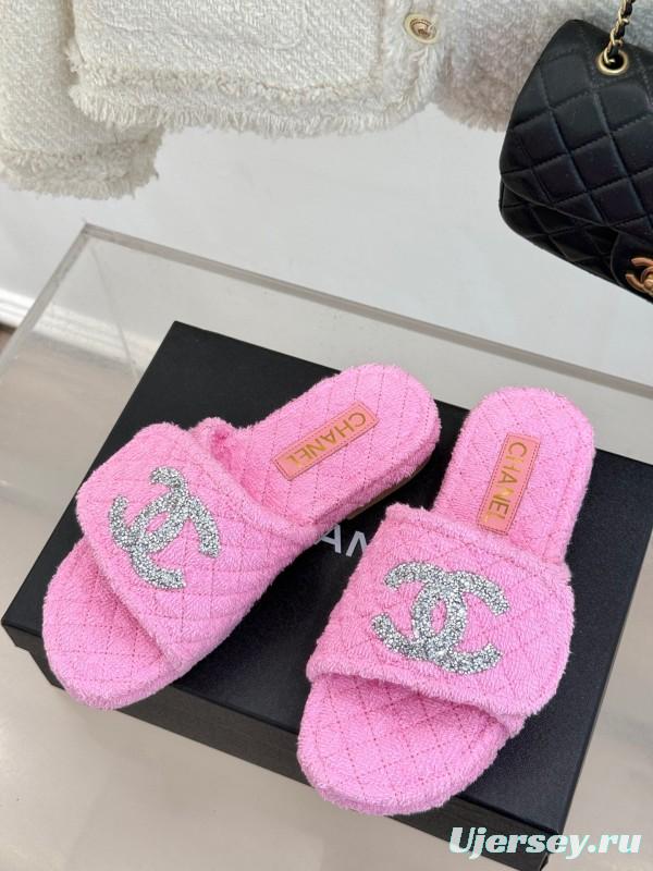 2025 Slippers Chanel Pink Terry Cloth Crystal CC Logo KFY00220