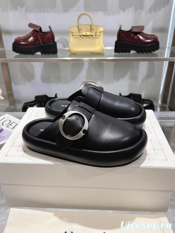 2025 Unisex Alexander McQueen Black Leather Mule Shoes Flexion Anatomical Sole KFY00300