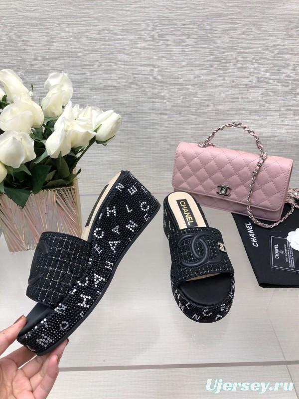 2025 Slippers CHANEL Black Fabric Slippers LY00320