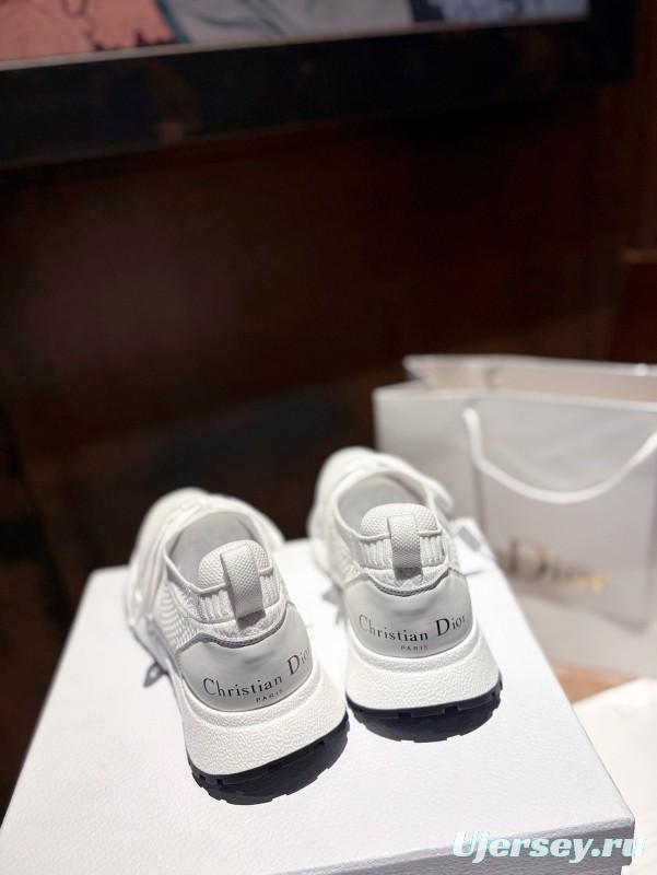 2025 Women Dior White Flyknit Sneakers LY00260