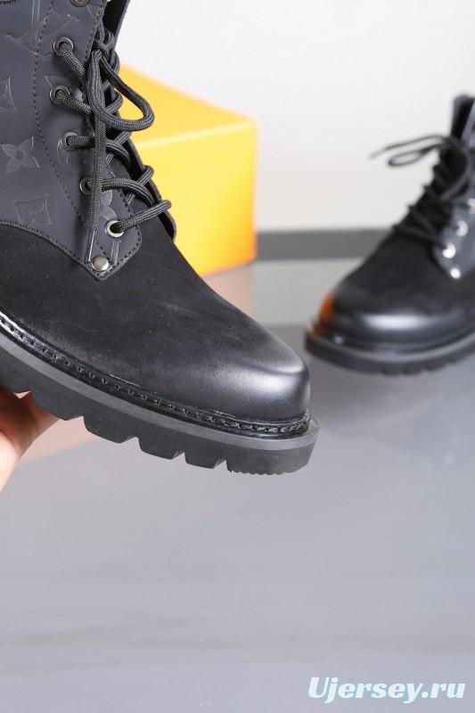 2024 Men Louis Vuitton Black Leather Nubuck Ankle Boots MJ00470