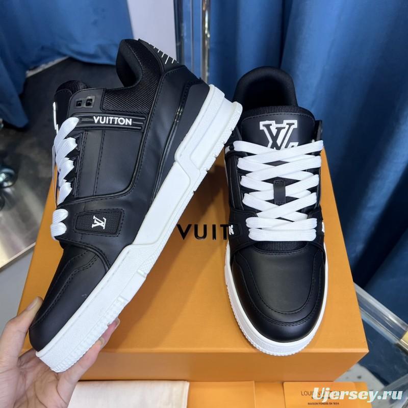 2025 Men Louis Vuitton Black White Leather LV Trainer