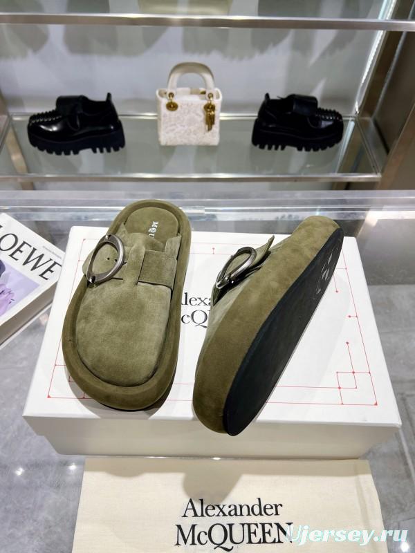 2025 Unisex ALEXANDER MCQUEEN Olive Suede Slippers