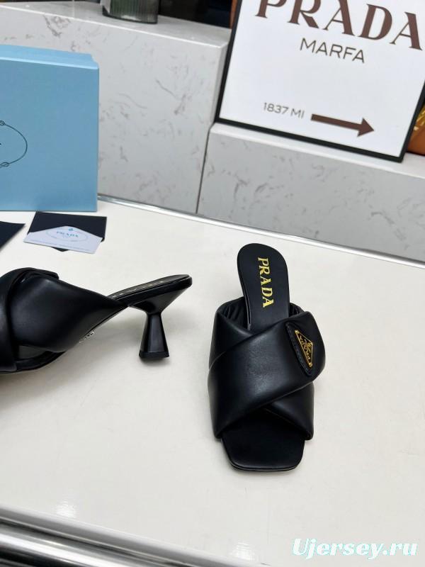 2025 Women Prada Black Leather Slippers LY00270