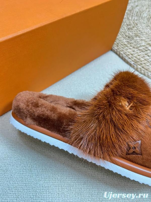 2024 Slippers Louis Vuitton Brown Suede Shearling Slippers MJ00340