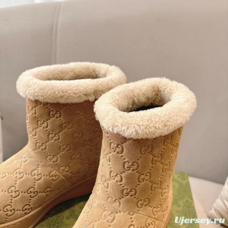 2024 Women Gucci beige suede snow boots with shearling lining MJ00350