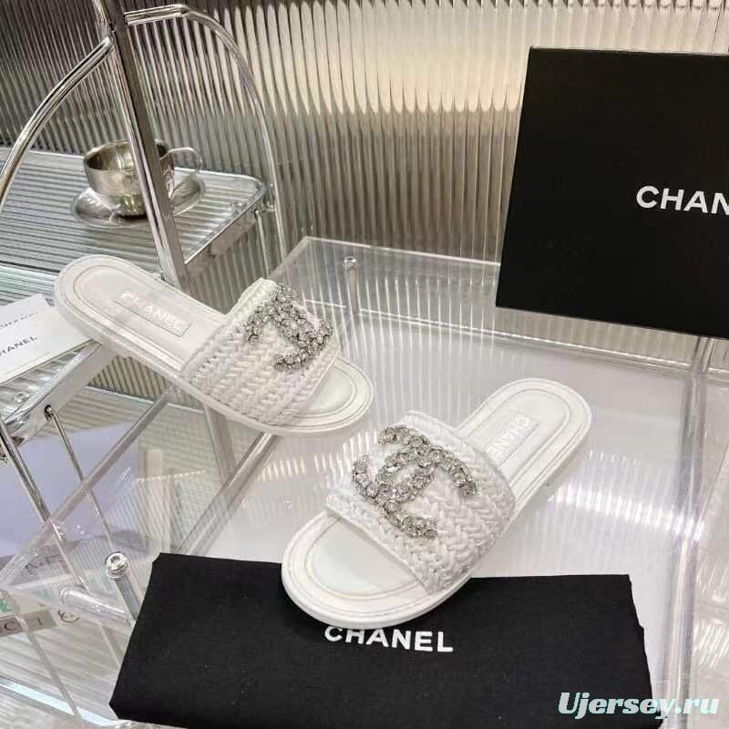 2025 Slippers Chanel White Raffia Crystal LY00270