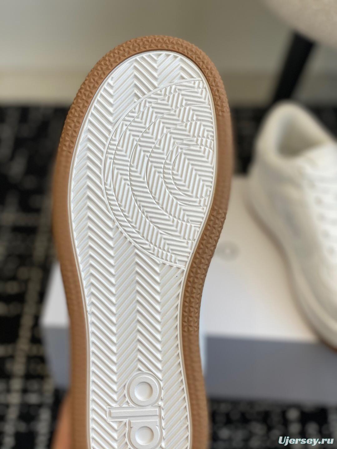 2025 Women Alo White Leather Casual Sneakers KFY00280