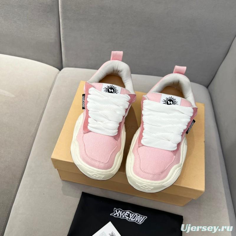 2025 Women HEYDAY Pink White Canvas Wave Sneakers