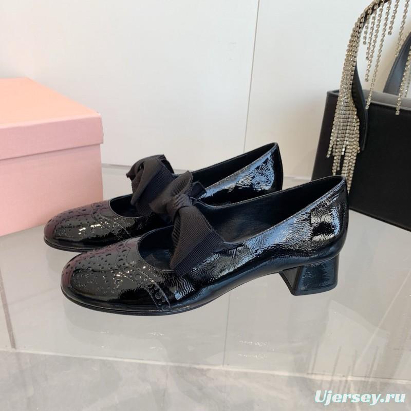 2025 Women Miu Miu Black Patent Leather Mary Jane Bow KFY00280