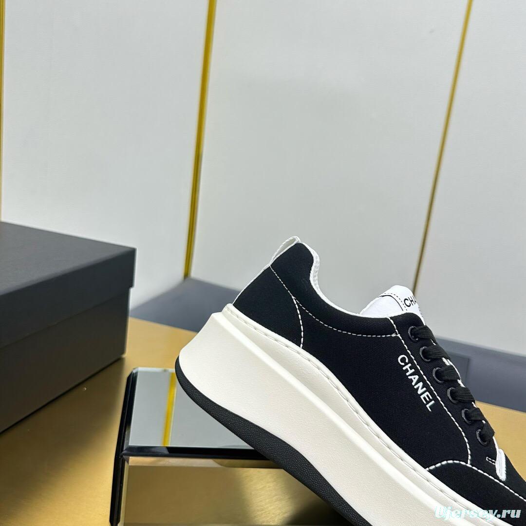 2025 Women Chanel Black White Leather Sneakers