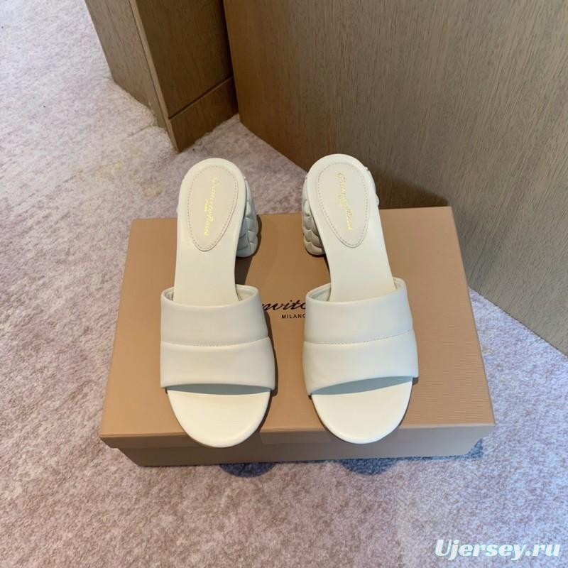 2025 Women Gianvito Rossi White Leather Slippers KFY00260