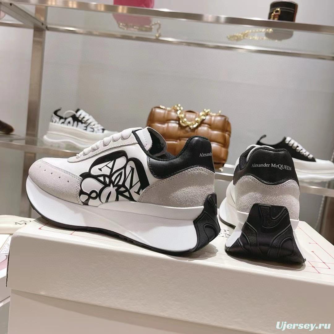 2024 Unisex Alexander McQueen White Black Leather Suede Sneakers Seal Logo MJ00370