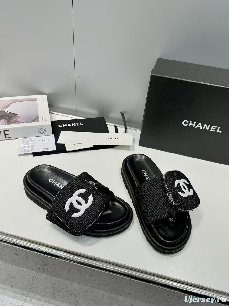 2025 Slippers Chanel Black Fabric Slippers