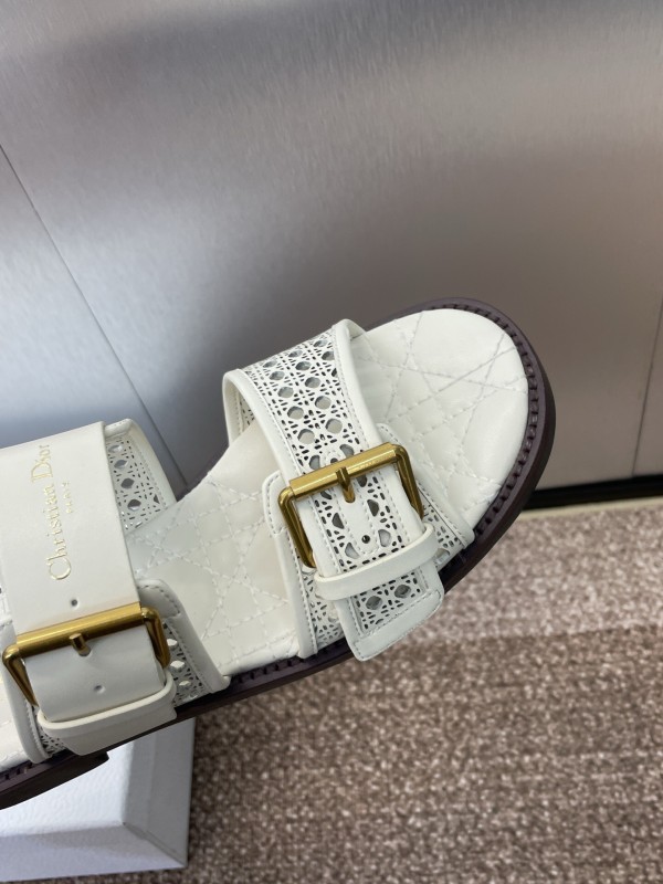 2025 Women Dior White Calfskin Leather Slippers CD Logo Buckle KFY00300