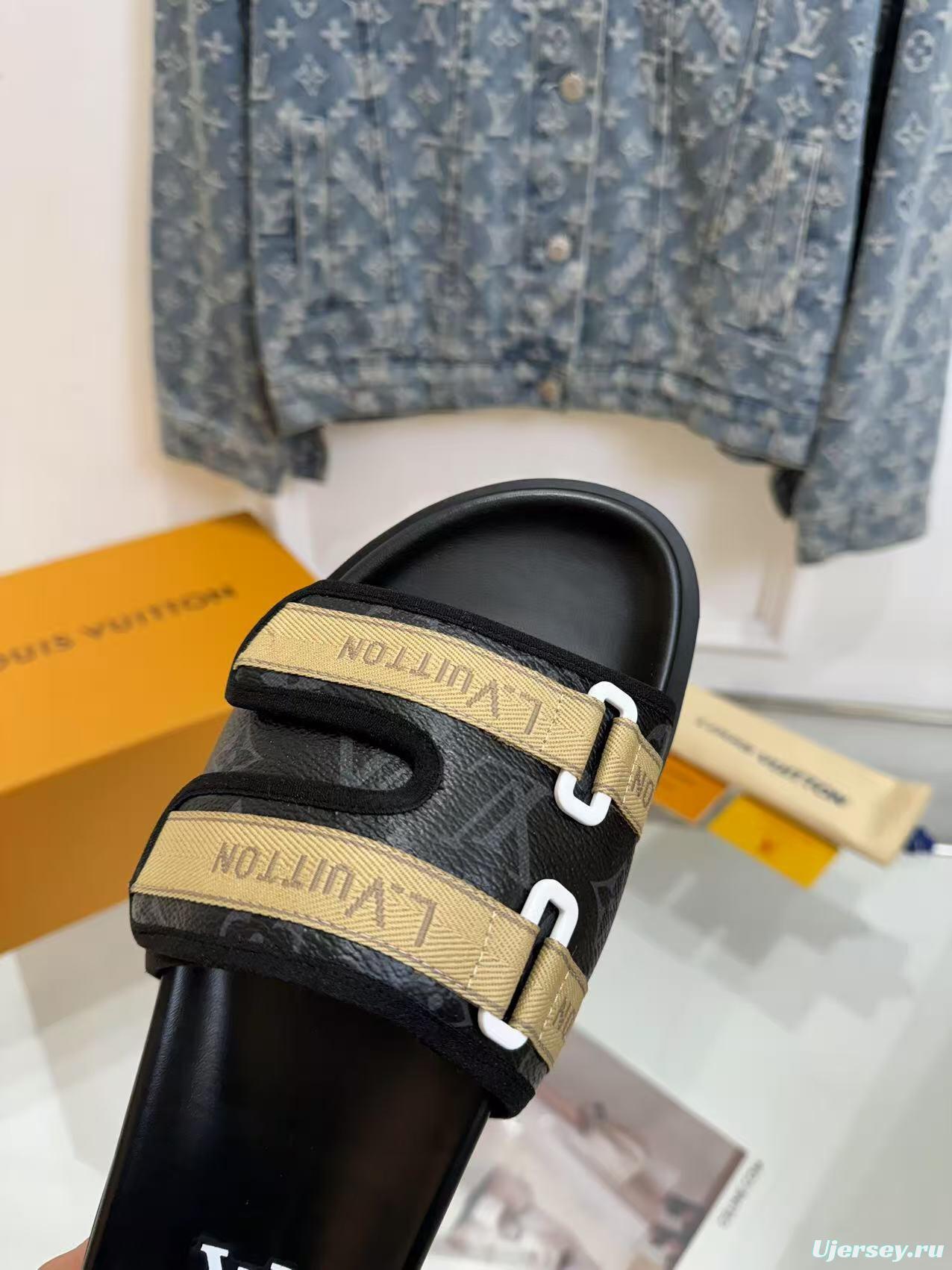 2025 Slippers Louis Vuitton Black Beige Leather Mesh Slippers LY