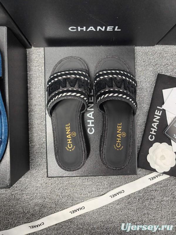 2025 Women Chanel Black Fabric Slippers LY00360