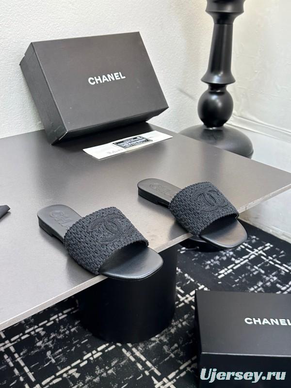 2025 Slippers CHANEL Black Fabric Slippers
