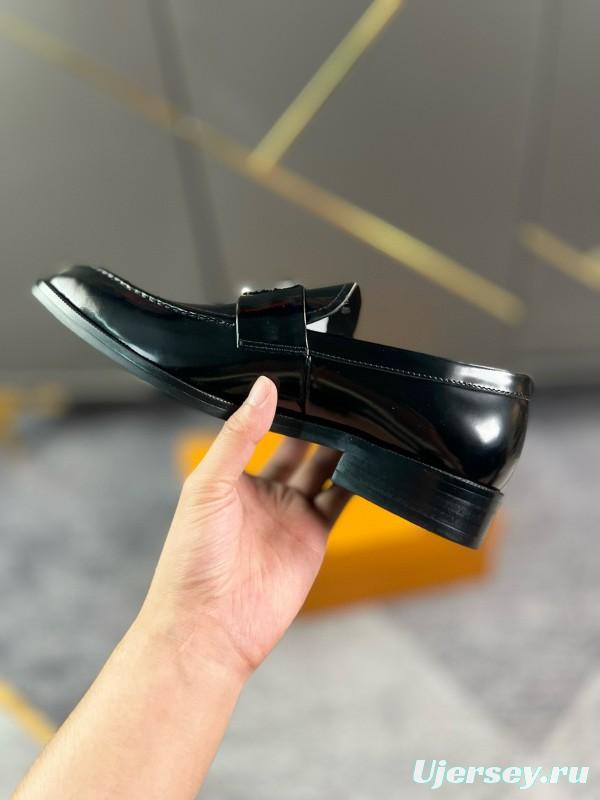 2024 Men Louis Vuitton Black Leather Loafer MJ00290