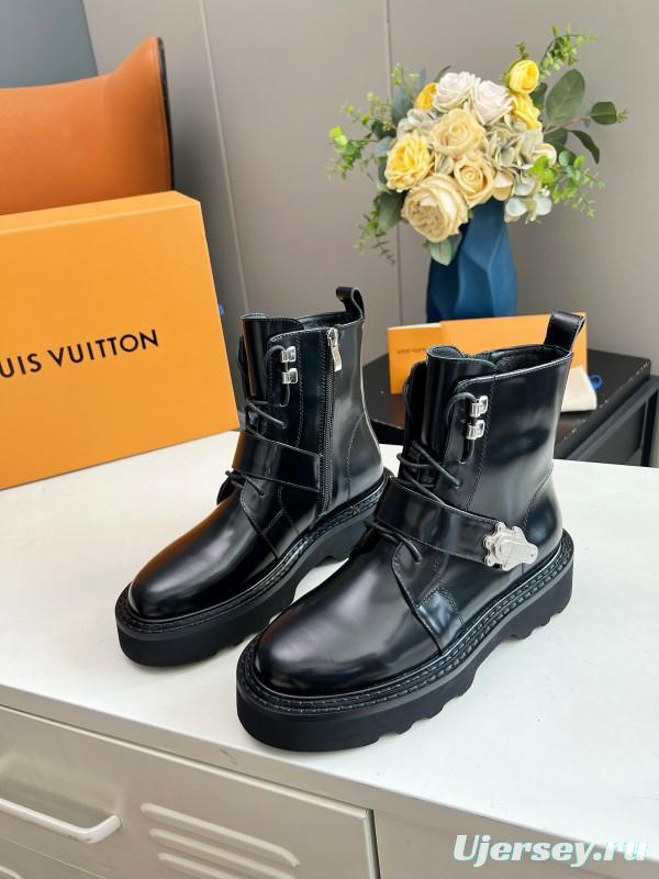 2024 Women Louis Vuitton Black Calfskin Leather Boots MJ00310