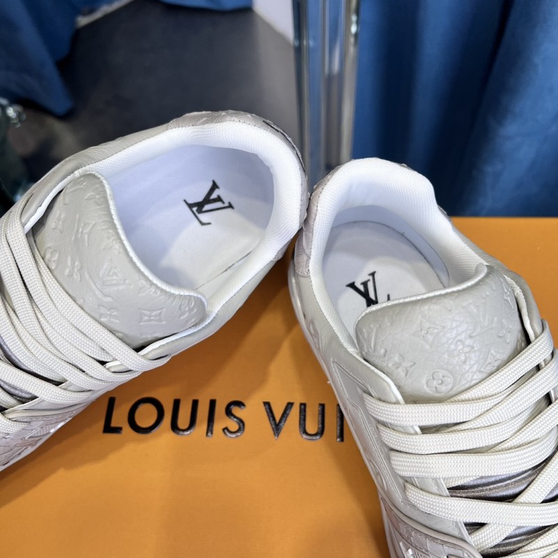 2025 Unisex Louis Vuitton White Leather LV Trainer