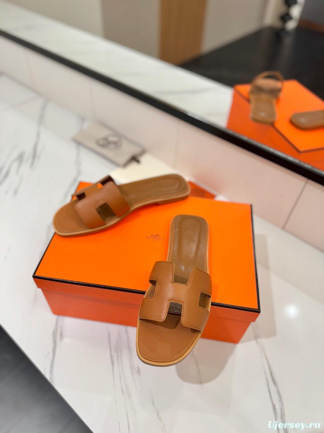2025 Women Hermès Brown Leather Slippers