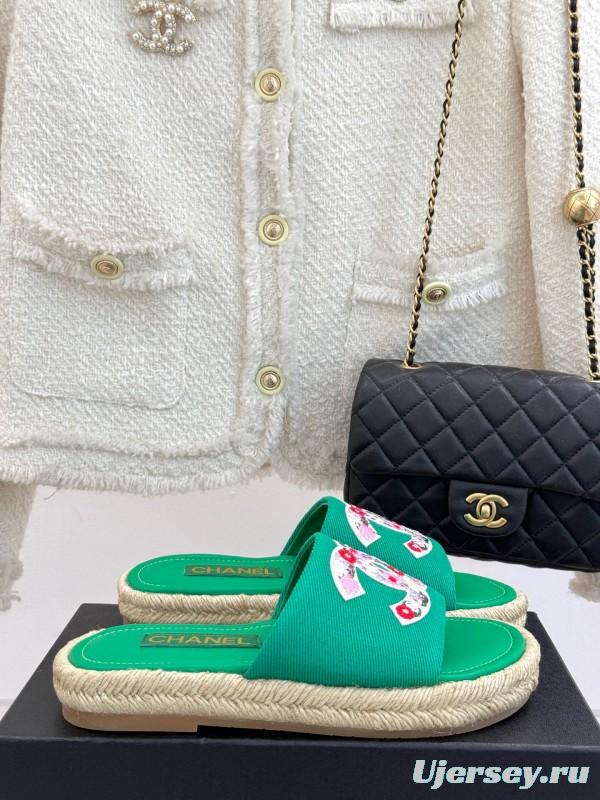 2025 Women Chanel Green Canvas Leather Slippers Embroidered KFY00230