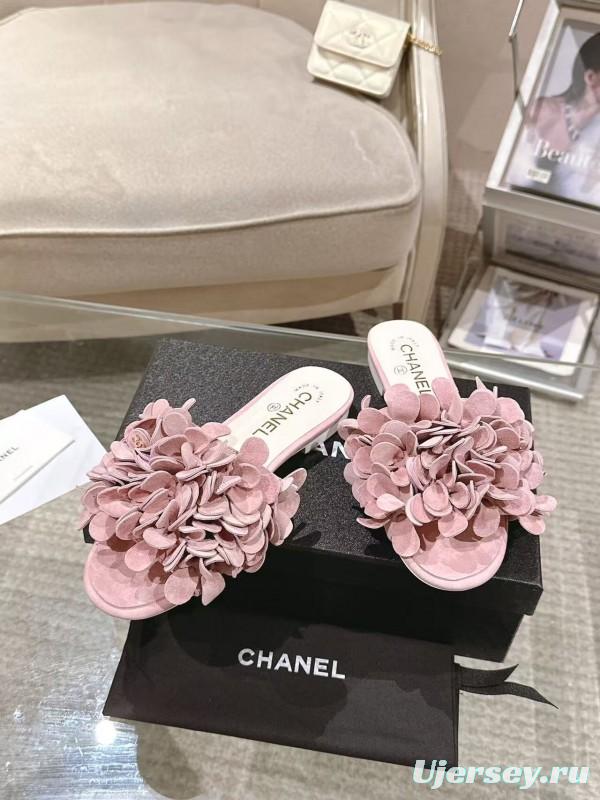 2025 Women Chanel Pink Suede Slippers Floral B2032-2