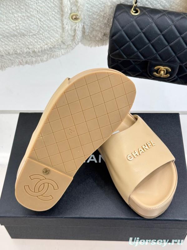 2025 Women Chanel Beige Leather Slippers